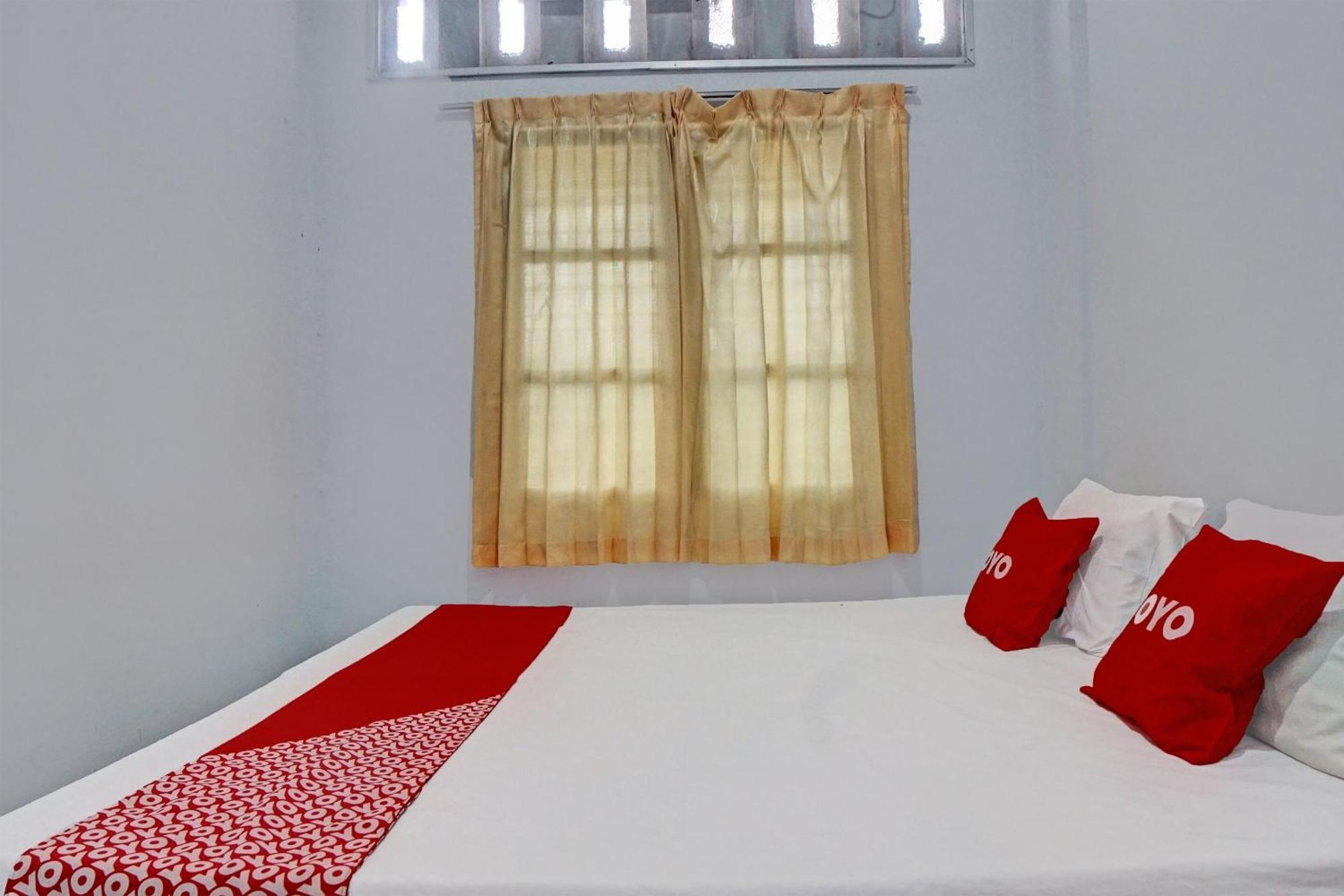 Hotel Oyo 92429 Vania Guest Housenearrsup H Adam Malik 2*